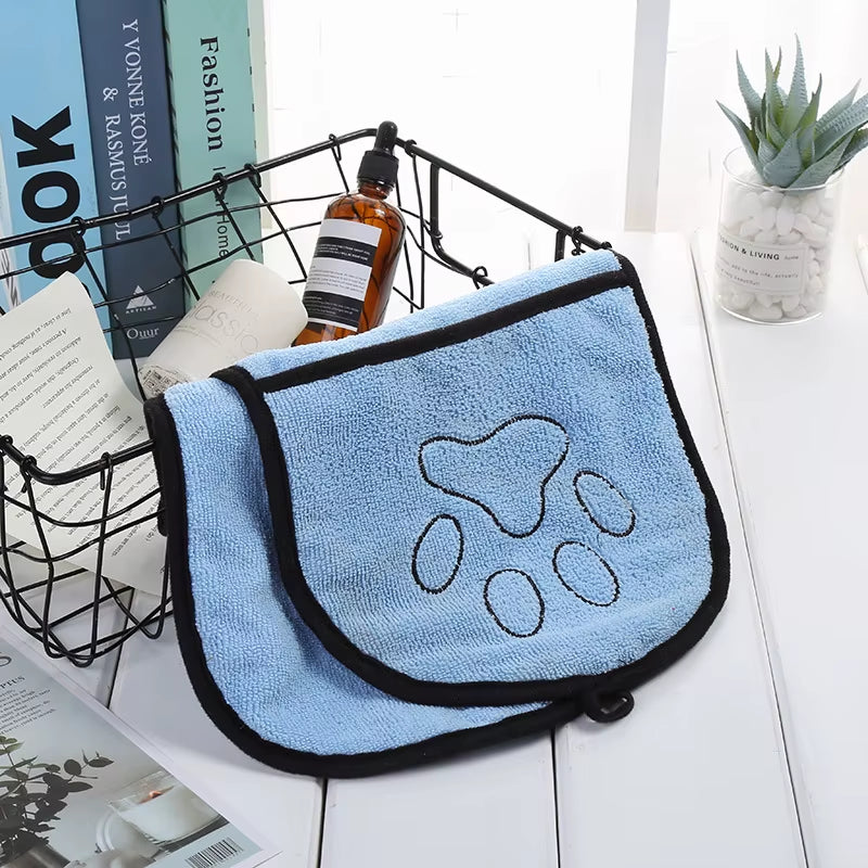 Quick-Dry Pet Bath Towel with Hand Pockets