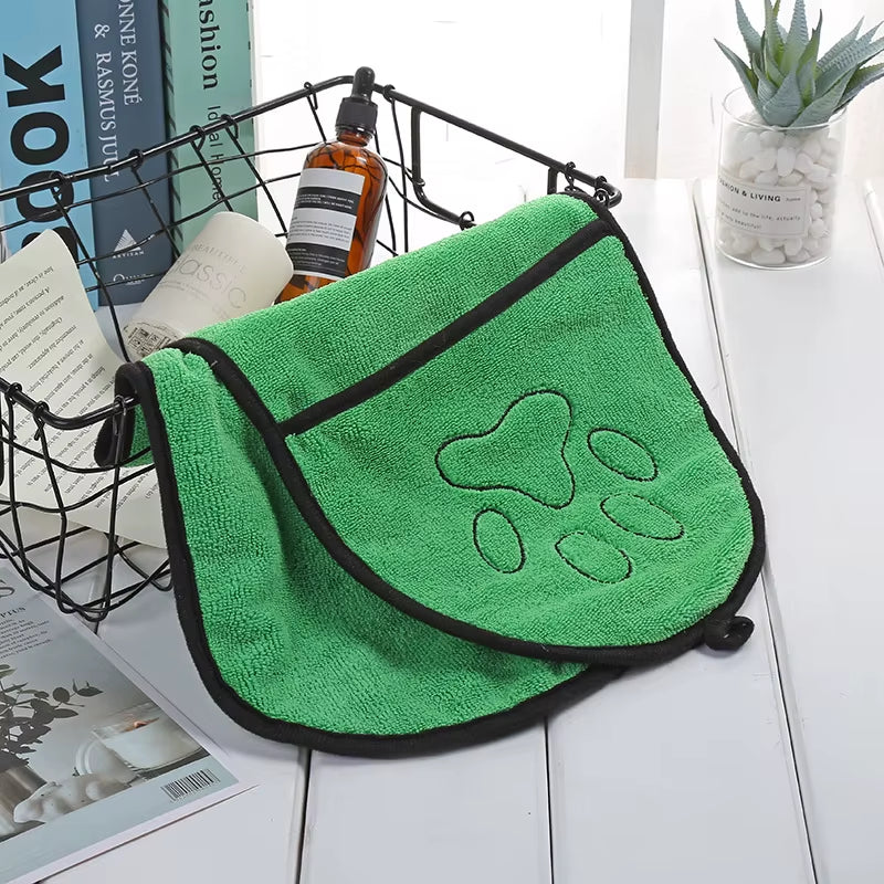 Quick-Dry Pet Bath Towel with Hand Pockets